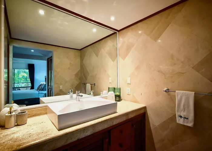 Hoyo Penthouse By Guysriviera *